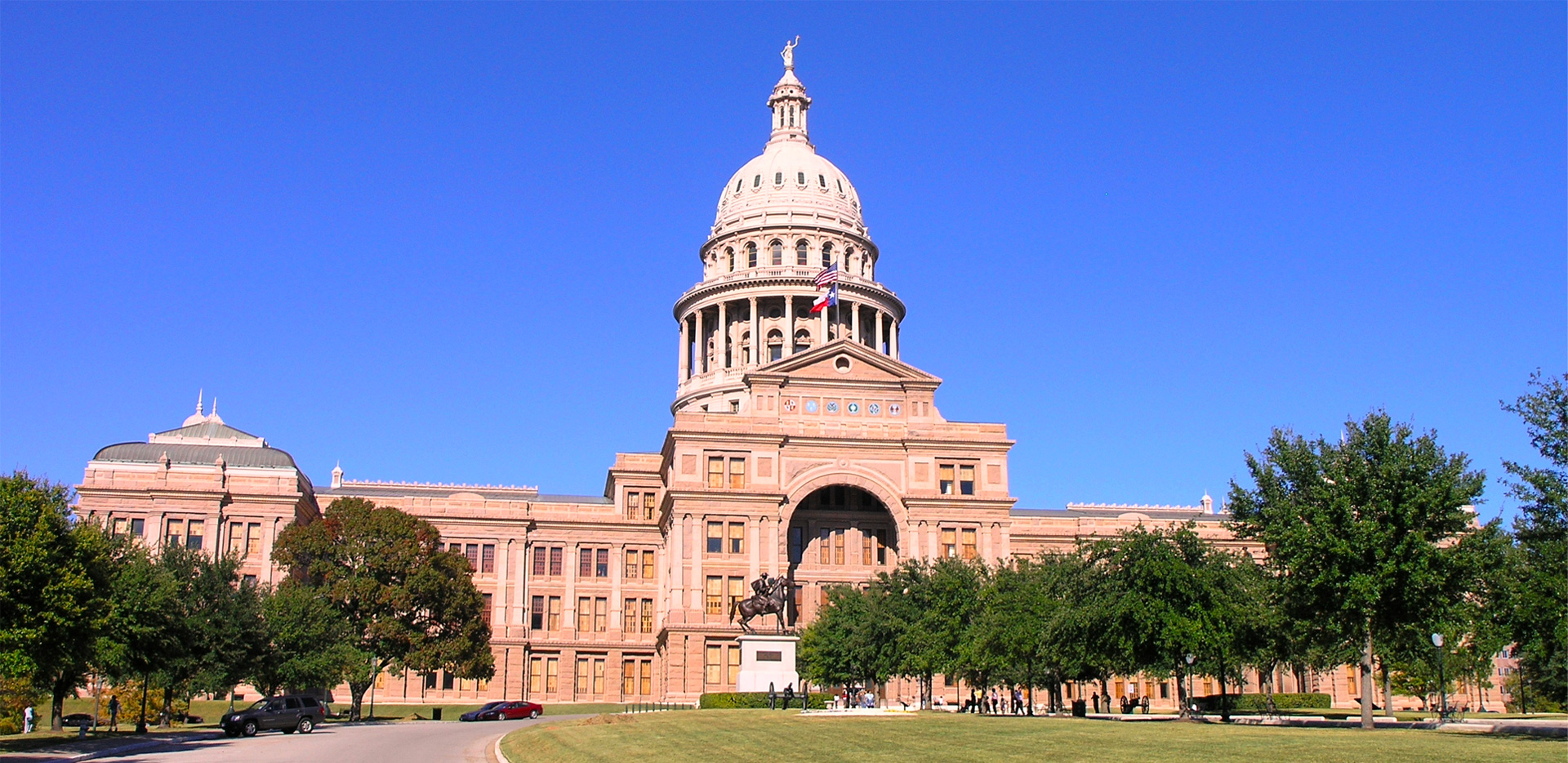 Nurses-Attorney-Austin-State-Capitol2